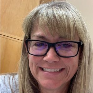 Meet your Posher, Sandy